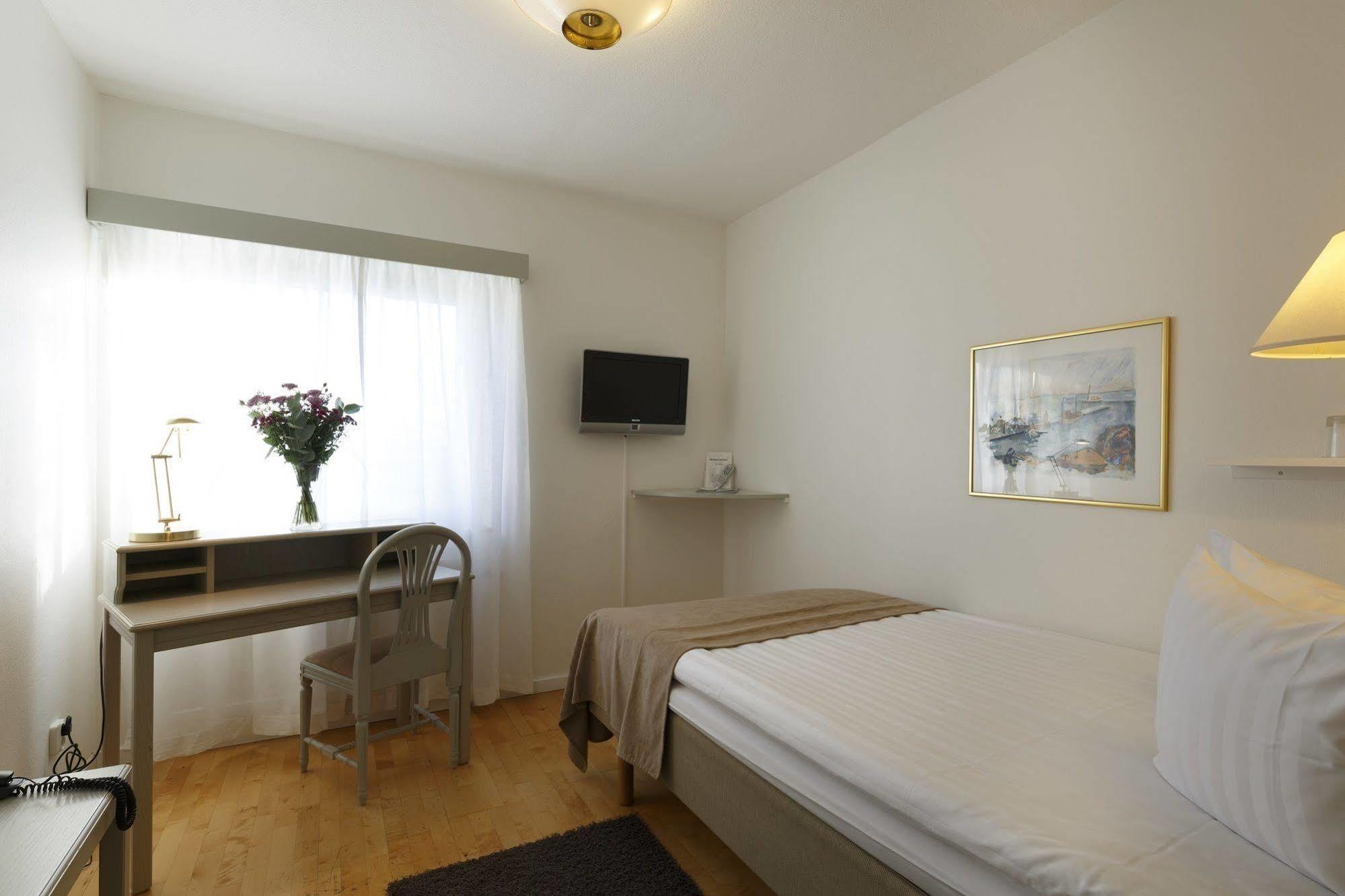 Bergendal Otel Sollentuna Dış mekan fotoğraf